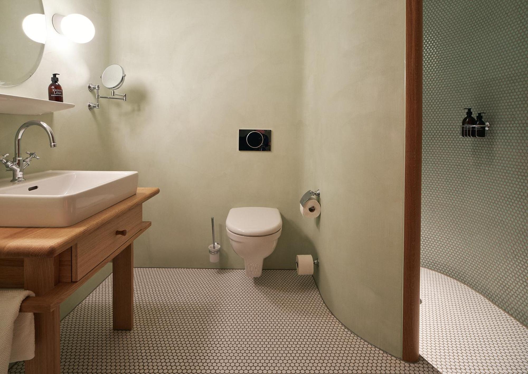 Kleiner Loewe - Stadthotel Bregenz Dış mekan fotoğraf